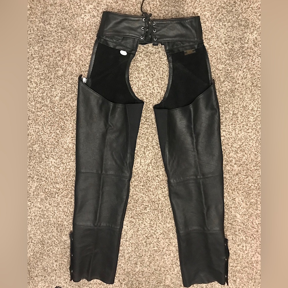 HD Leather vest and chaps both in great condition only wore one time